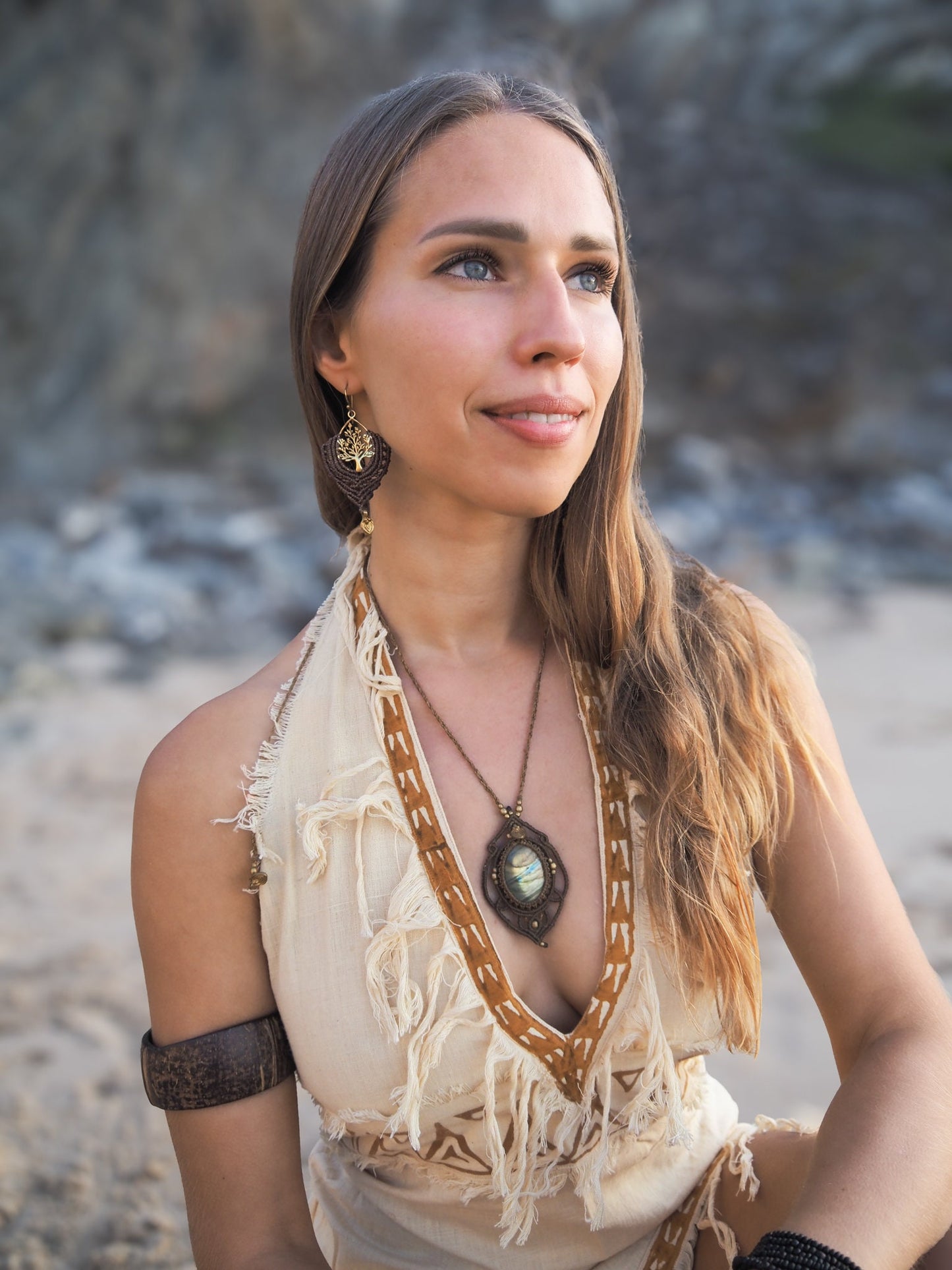 Labradorite Macramé Necklace