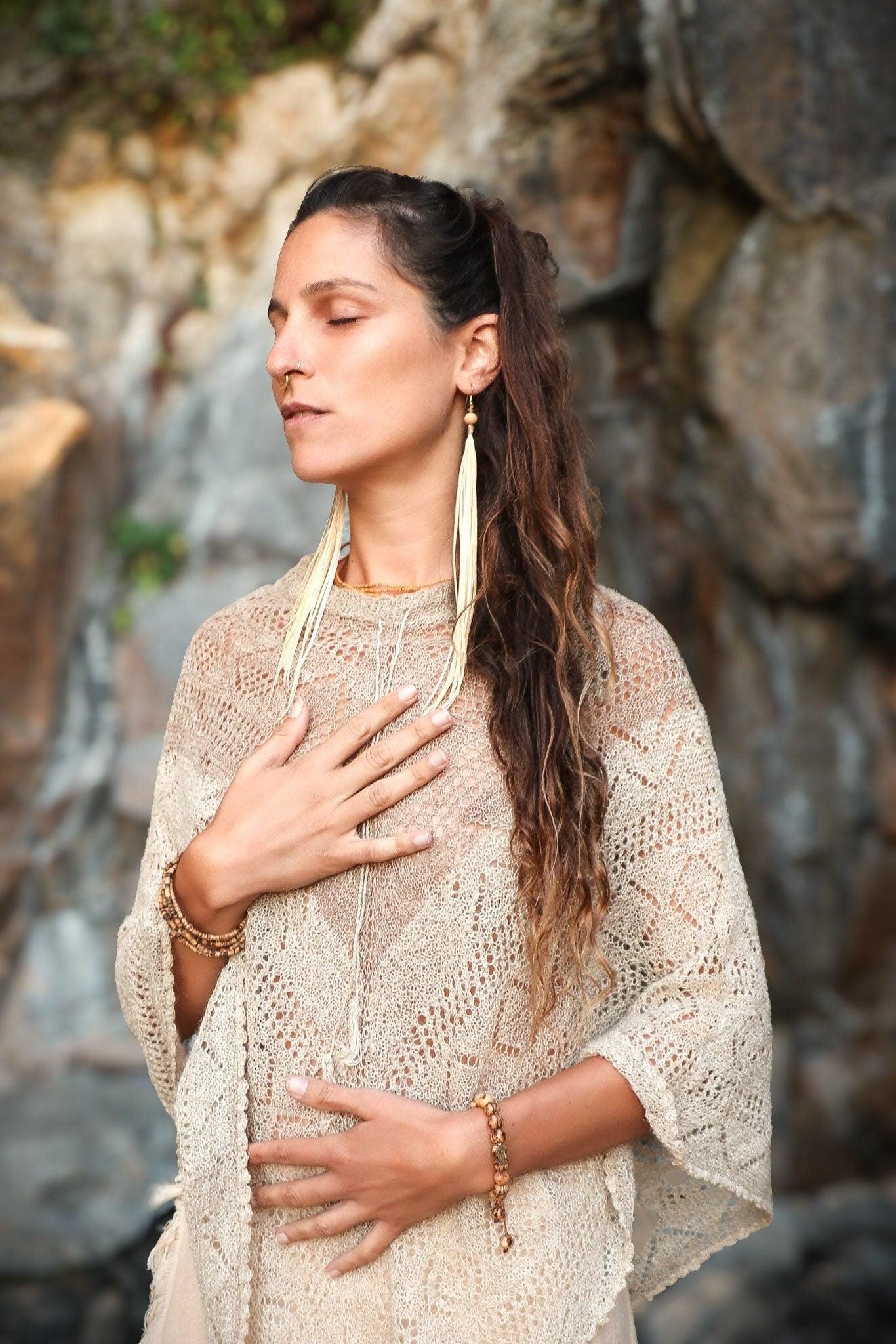Single Natural Tribal Feather Earring with Acai Seed