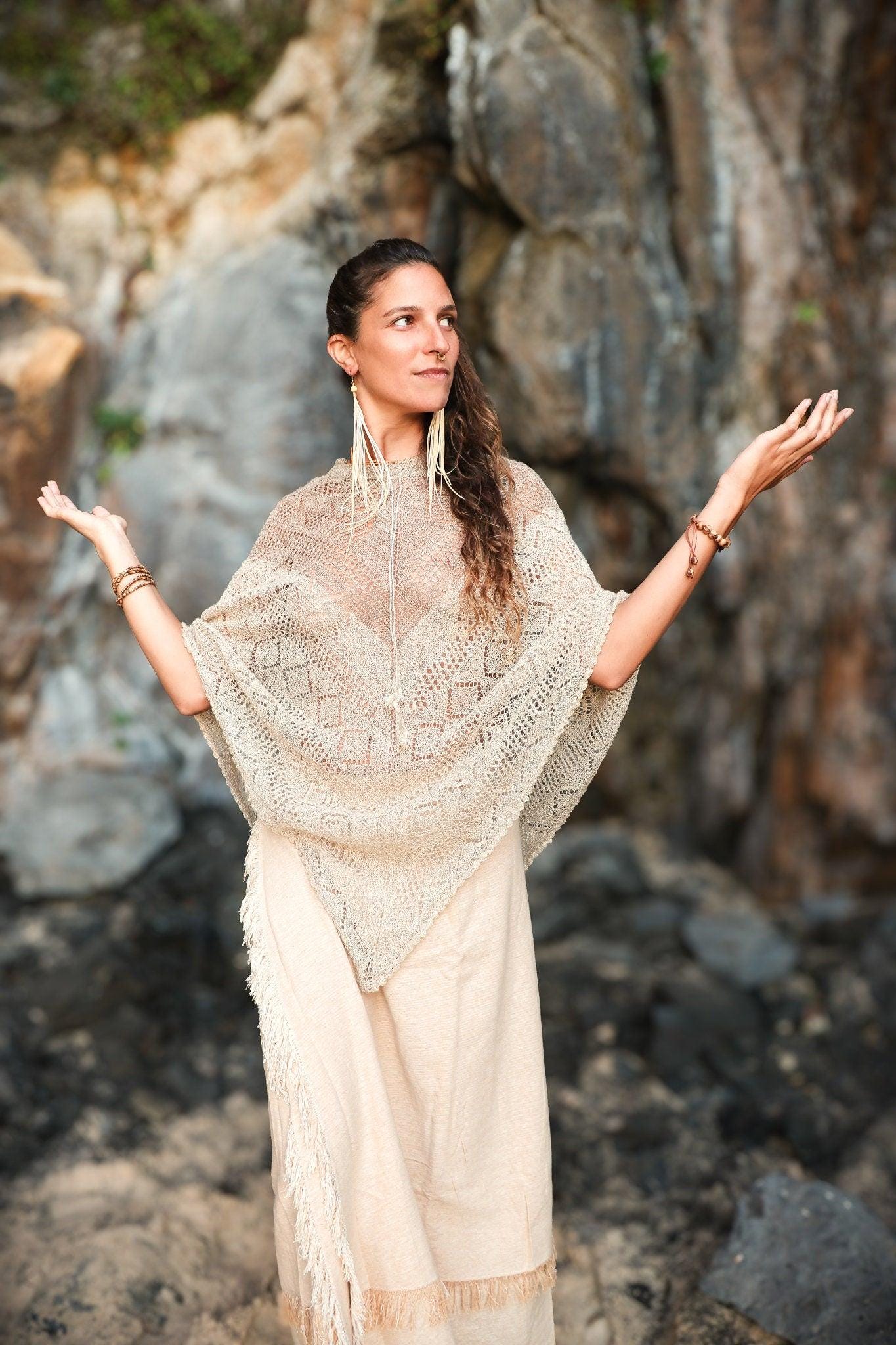 Single Natural Tribal Feather Earring with Acai Seed