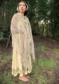 Big Nettle Yarn Shawl
