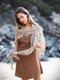 Triangle Nettle Yarn Scarf