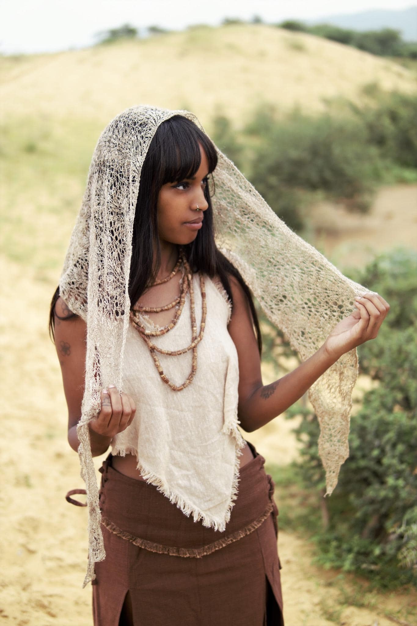 Triangle Nettle Yarn Scarf